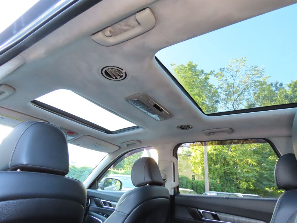 Thumbnail: 2024 Kia Telluride - 24