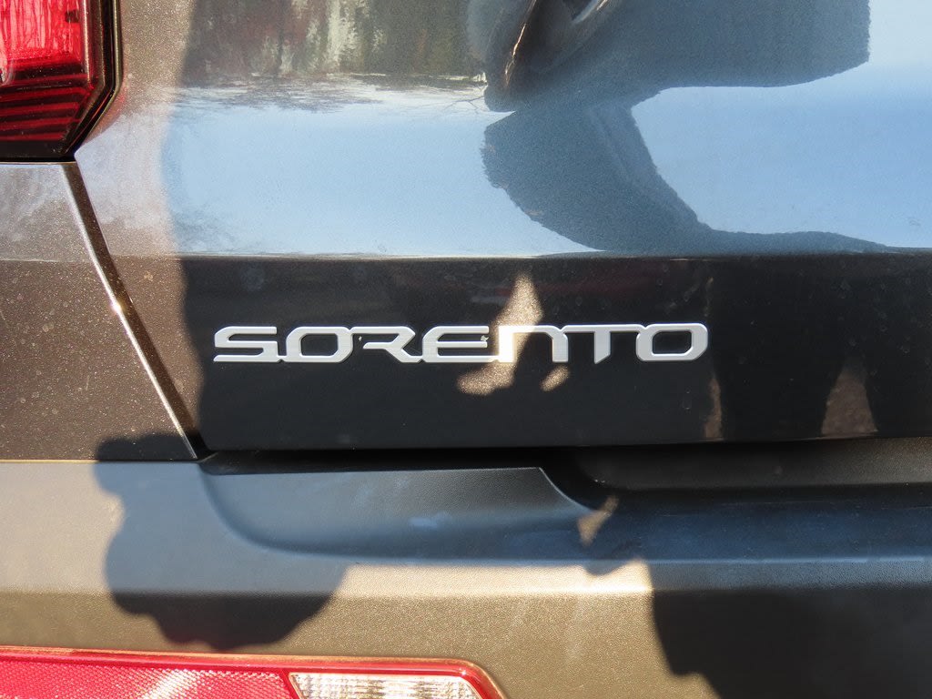 2023 Kia Sorento LX 7