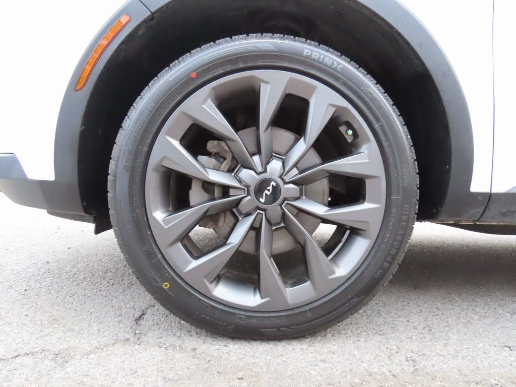 Thumbnail: 2022 Kia Sorento - 8