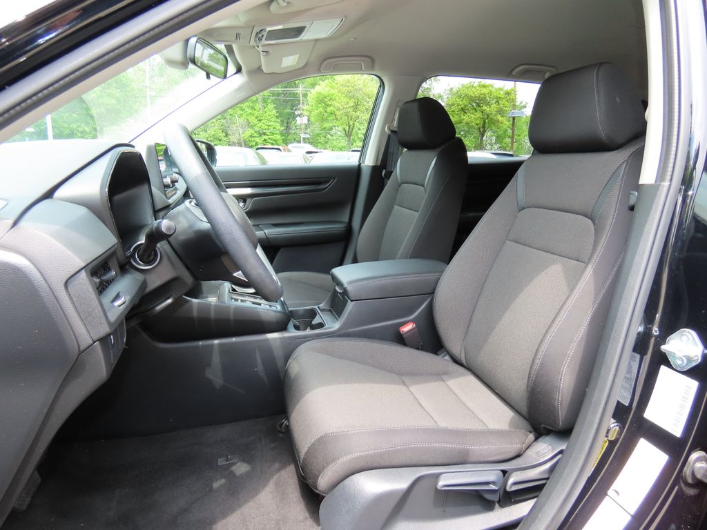 2025 Honda CR-V LX - Photo 8