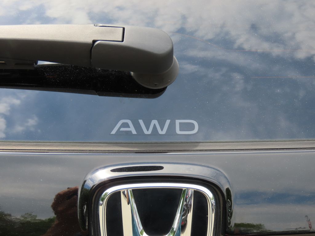 2025 Honda CR-V LX - Photo 22