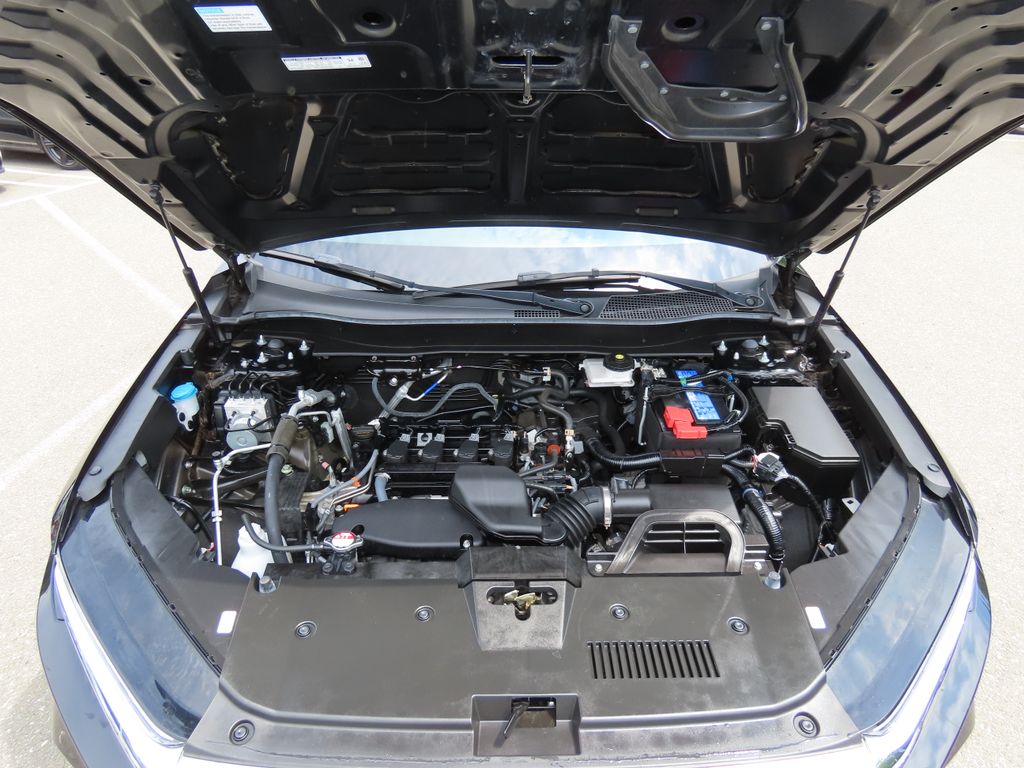 2025 Honda CR-V LX - Photo 6