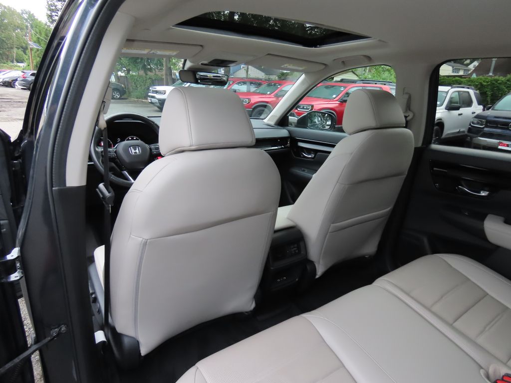 Thumbnail: 2023 Honda CR-V - 23