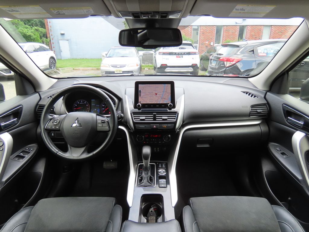 Thumbnail: 2022 Mitsubishi Eclipse Cross - 2