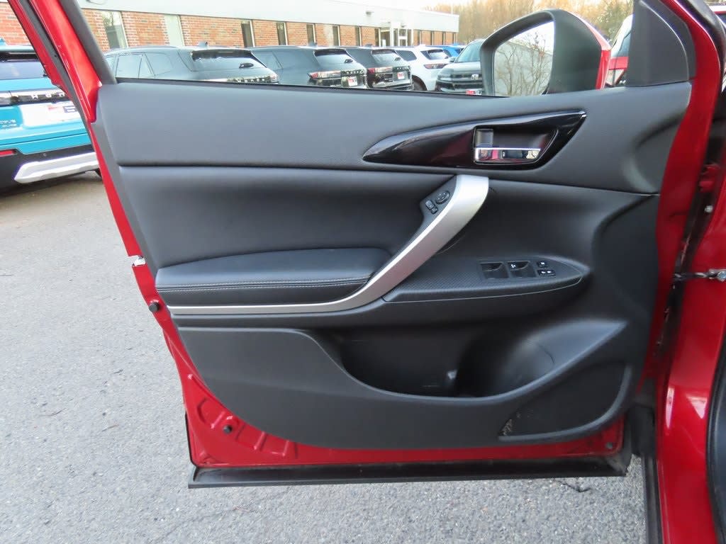 Thumbnail: 2022 Mitsubishi Eclipse Cross - 22