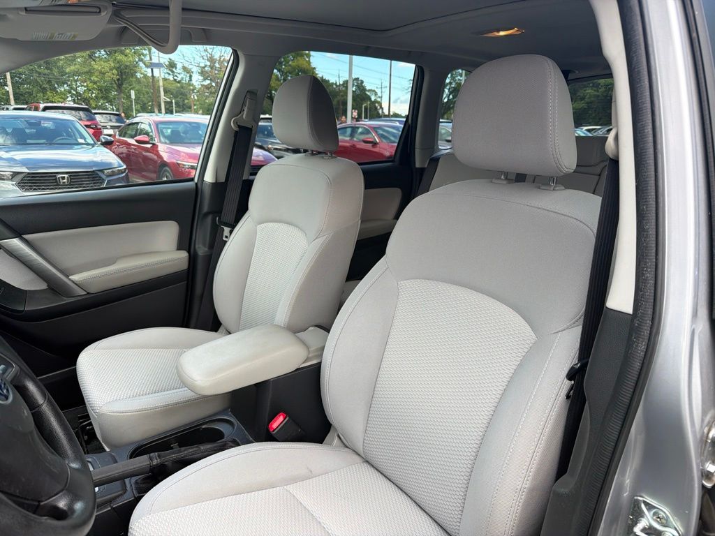 Thumbnail: 2016 Subaru Forester - 6