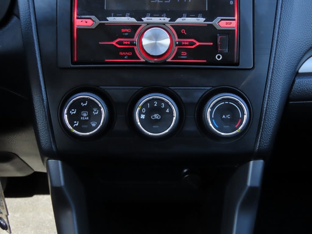 2015 Subaru Forester Premium 26