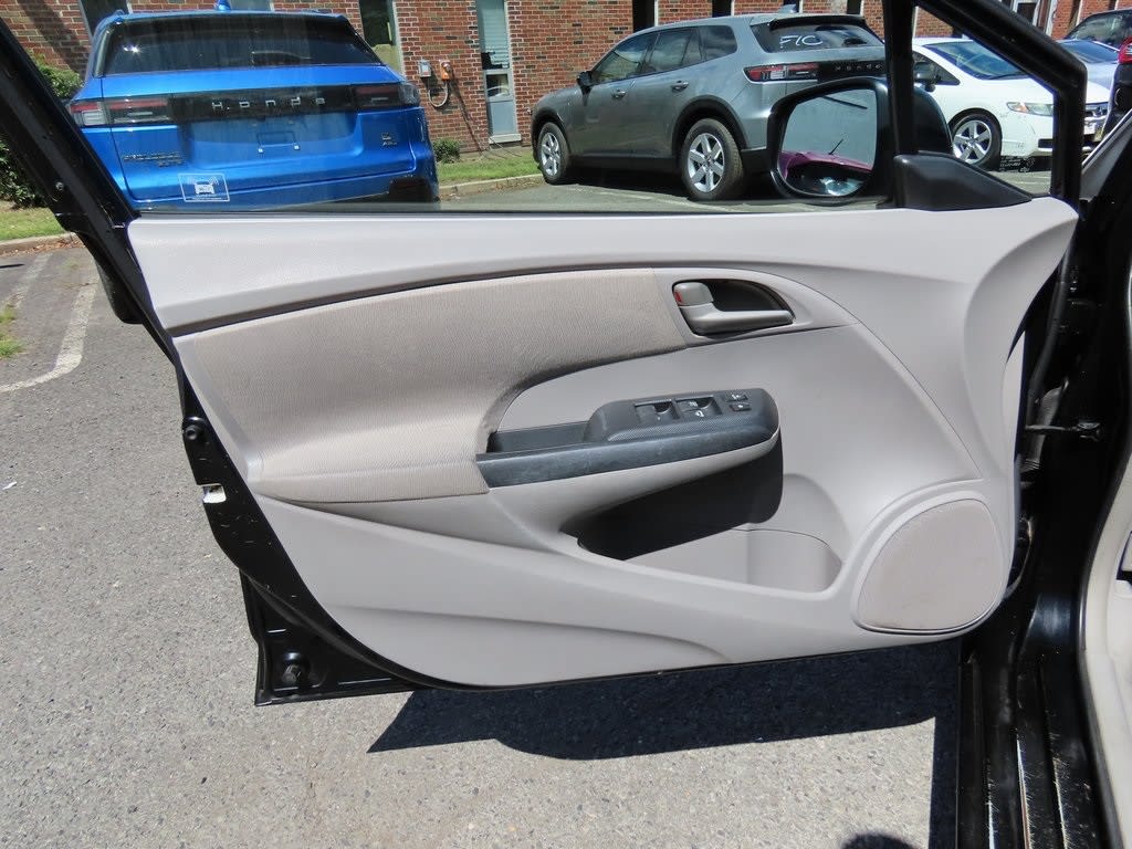 Thumbnail: 2011 Honda Insight - 22