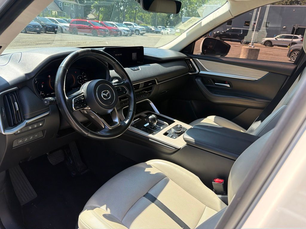 Thumbnail: 2024 Mazda CX-90 - 10