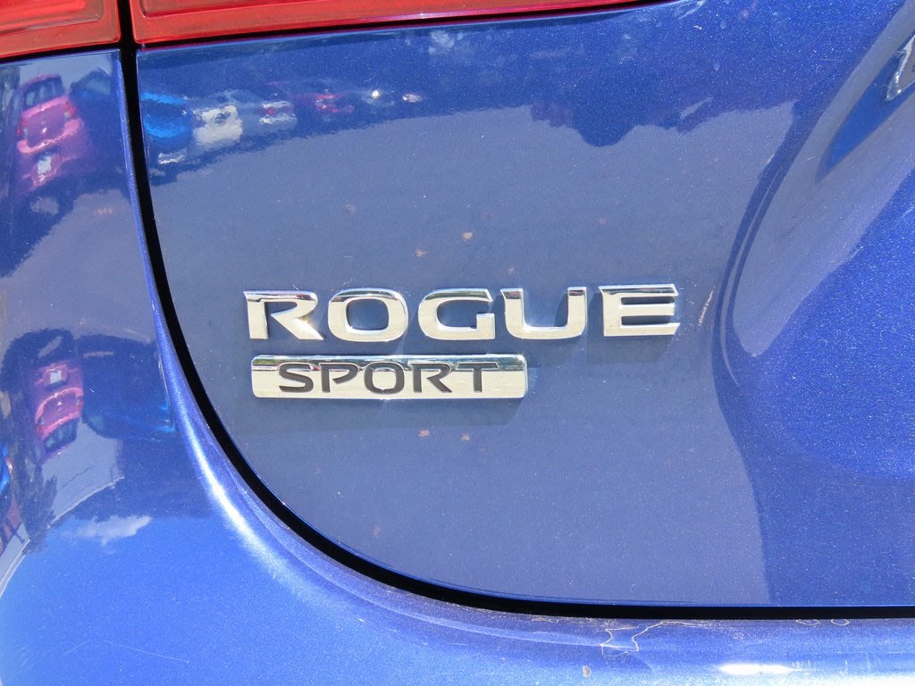 Thumbnail: 2021 Nissan Rogue Sport - 6