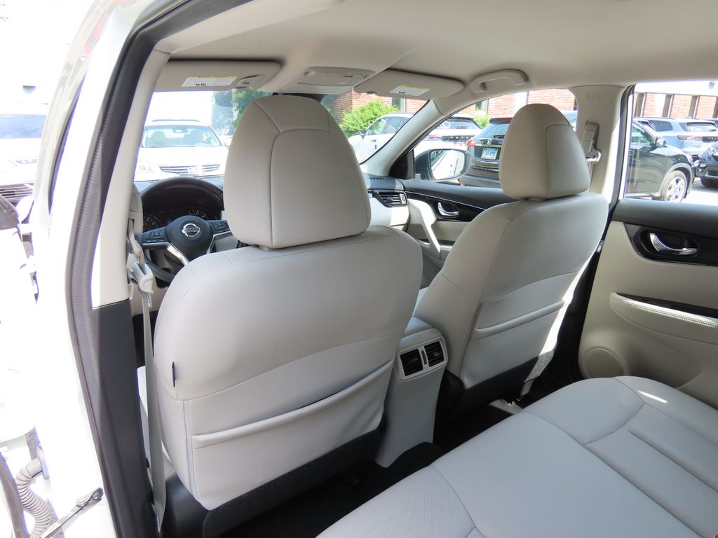 Thumbnail: 2019 Nissan Rogue Sport - 22