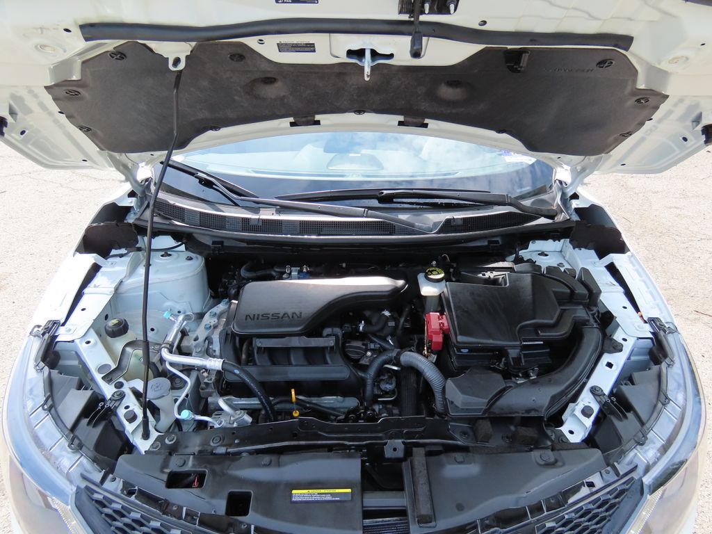 Thumbnail: 2019 Nissan Rogue Sport - 8