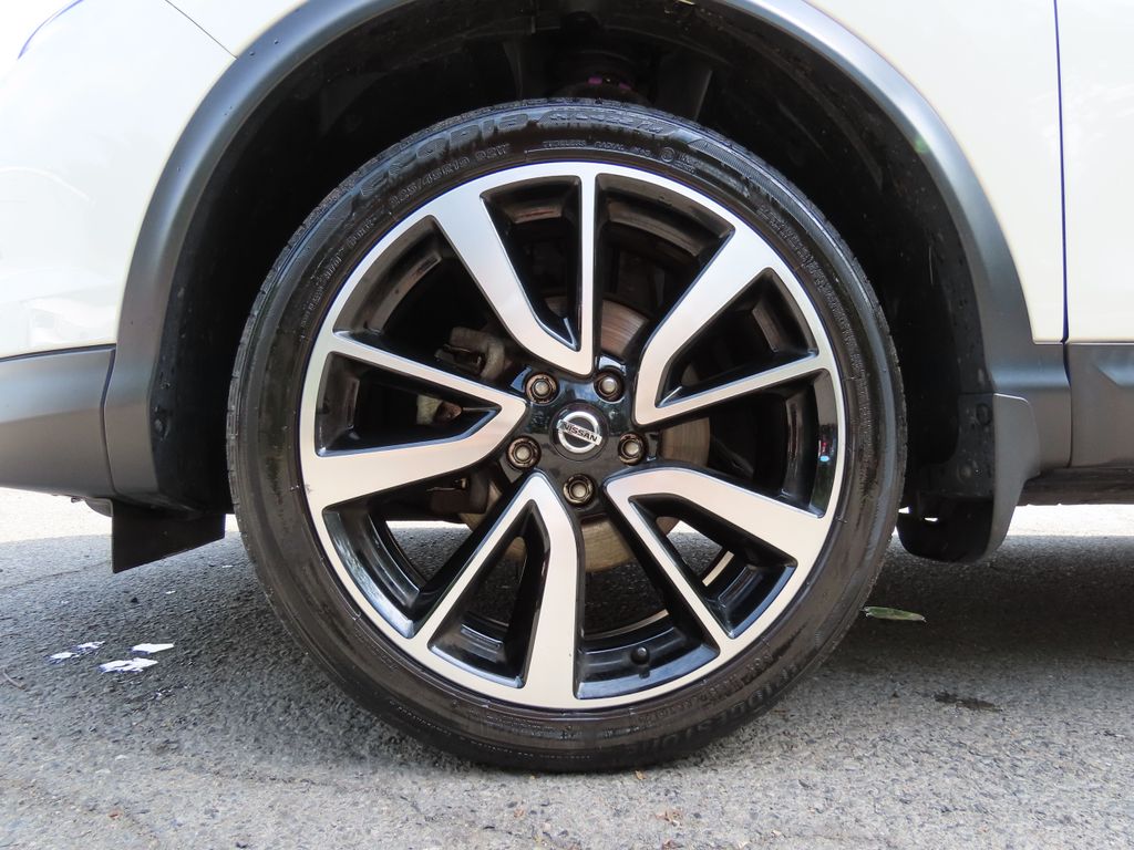 Thumbnail: 2019 Nissan Rogue Sport - 7