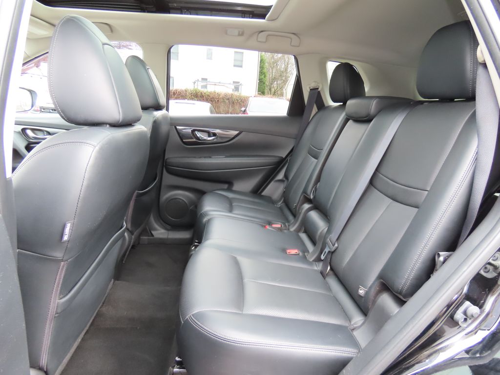 Thumbnail: 2018 Nissan Rogue - 13