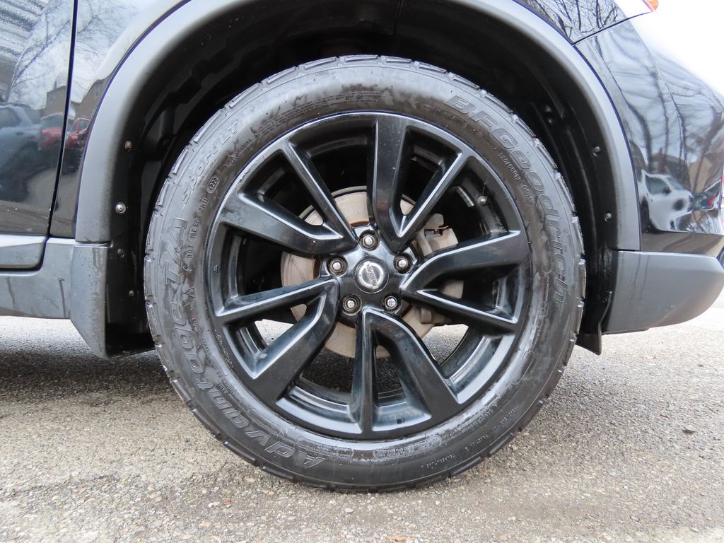 Thumbnail: 2018 Nissan Rogue - 8