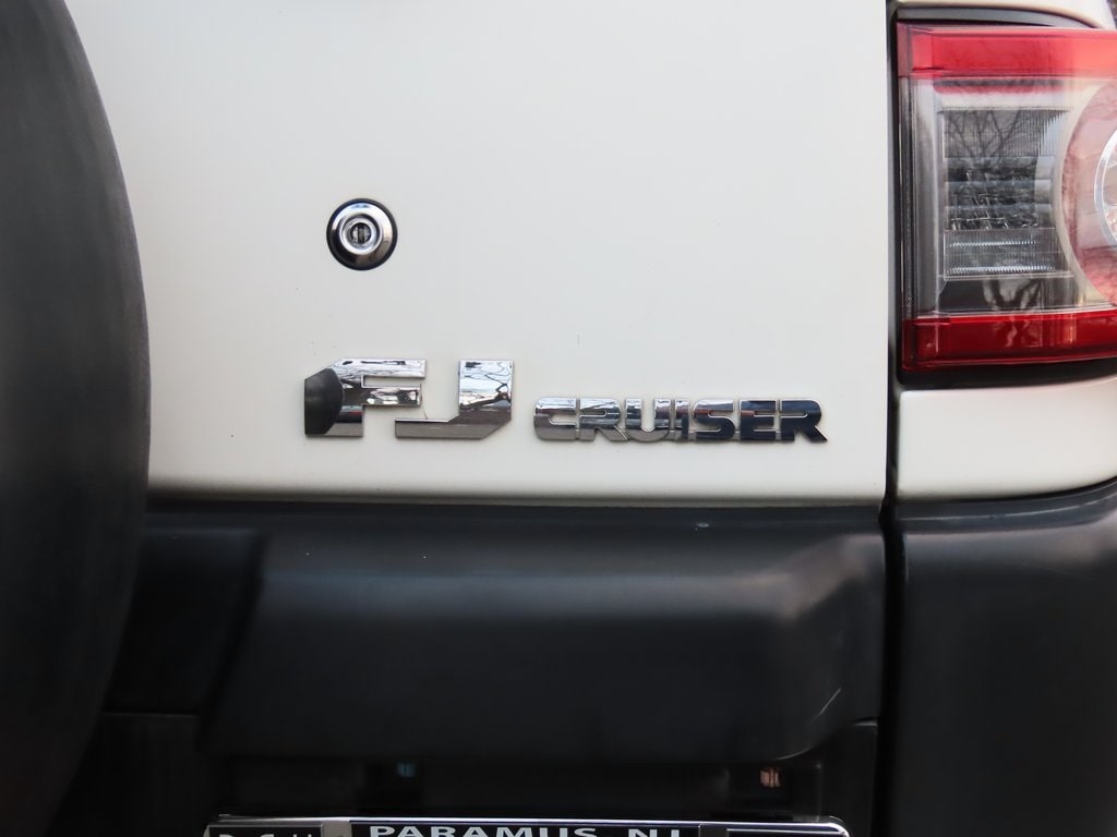 2013 Toyota FJ Cruiser Base 20