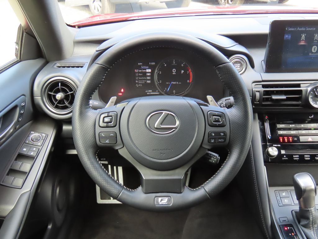 Thumbnail: 2025 Lexus ES - 10