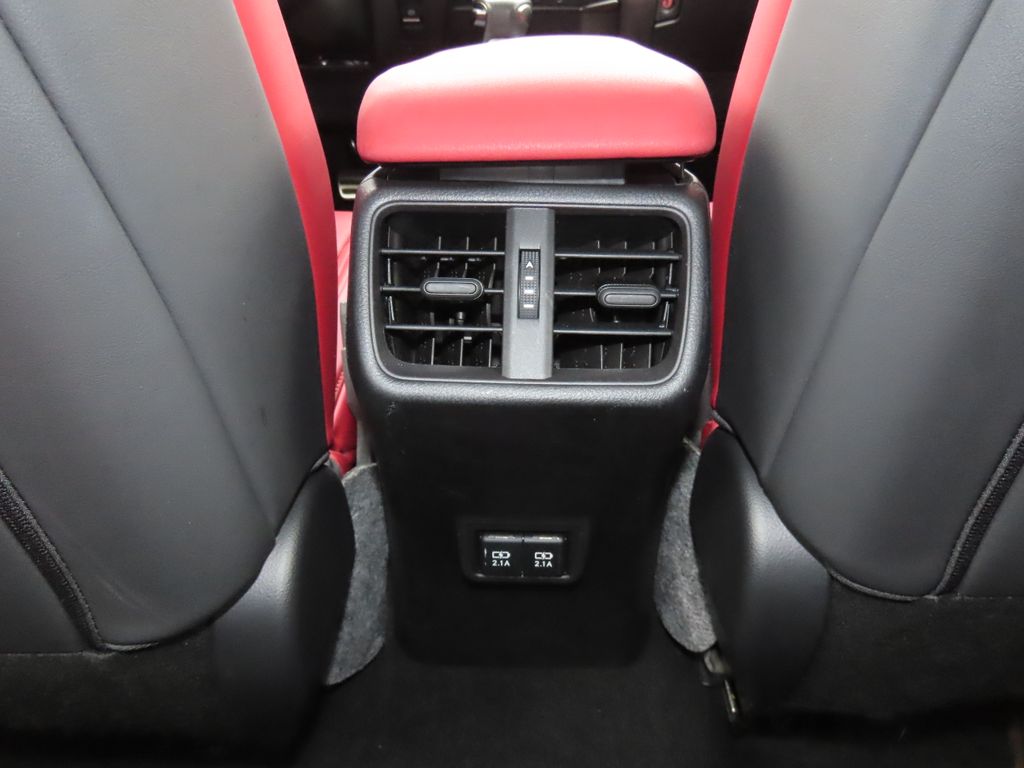 Thumbnail: 2019 Lexus UX - 28
