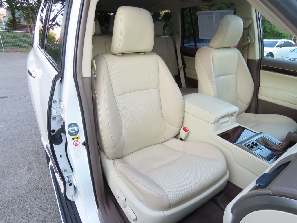Thumbnail: 2019 Lexus GX - 12