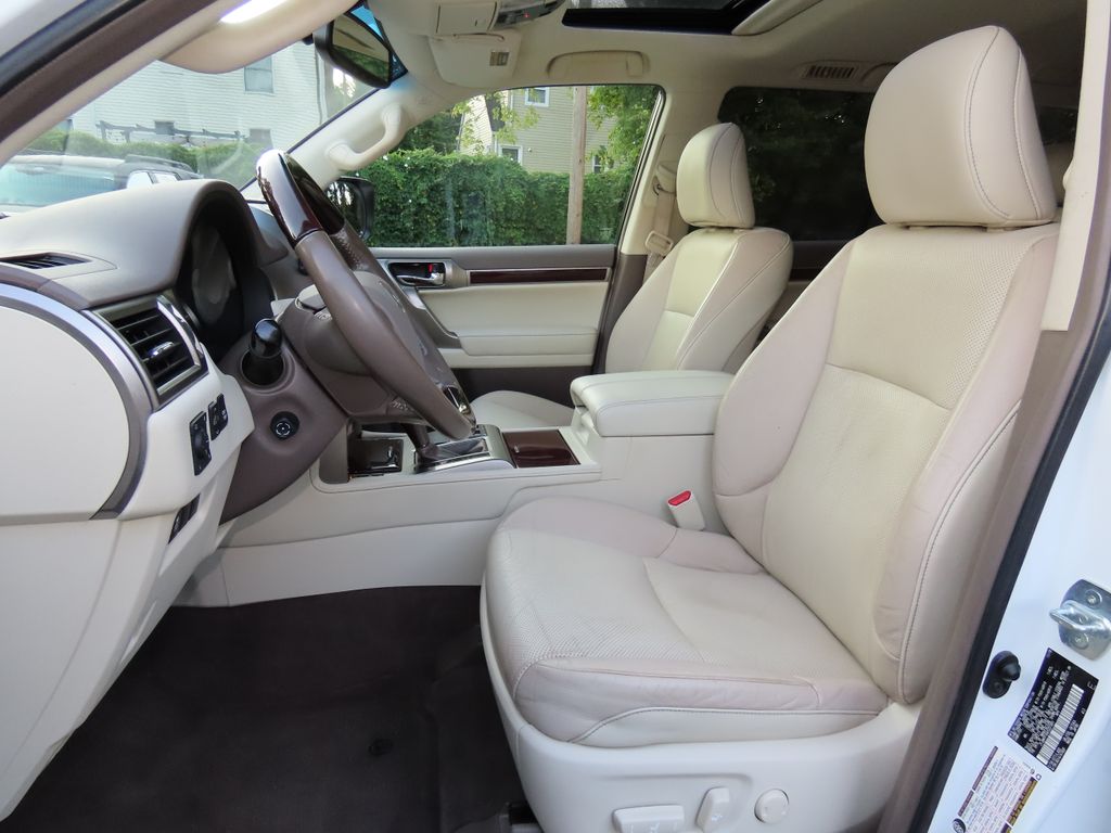 Thumbnail: 2019 Lexus GX - 11