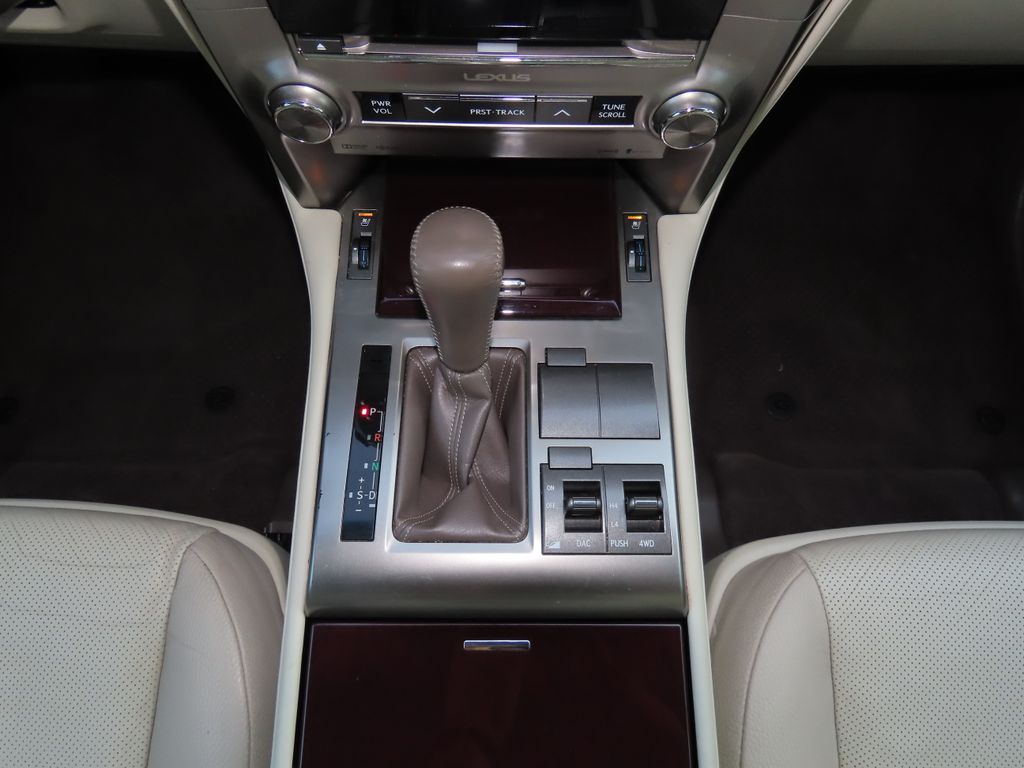Thumbnail: 2019 Lexus GX - 16