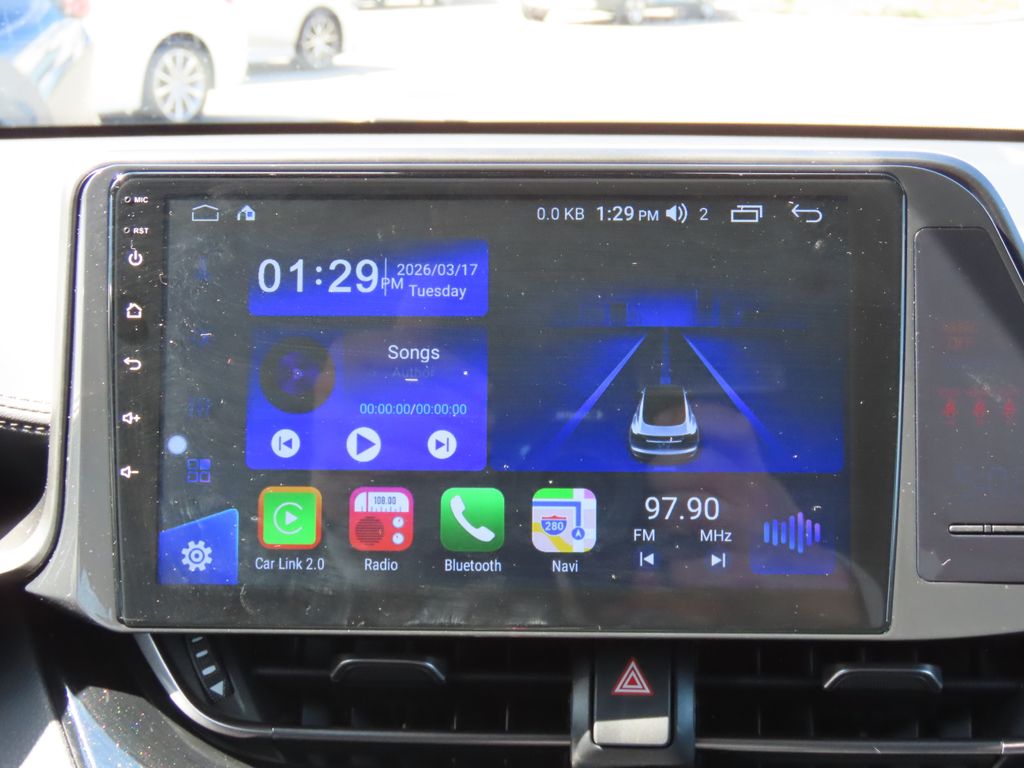 Thumbnail: 2018 Toyota C-HR - 15