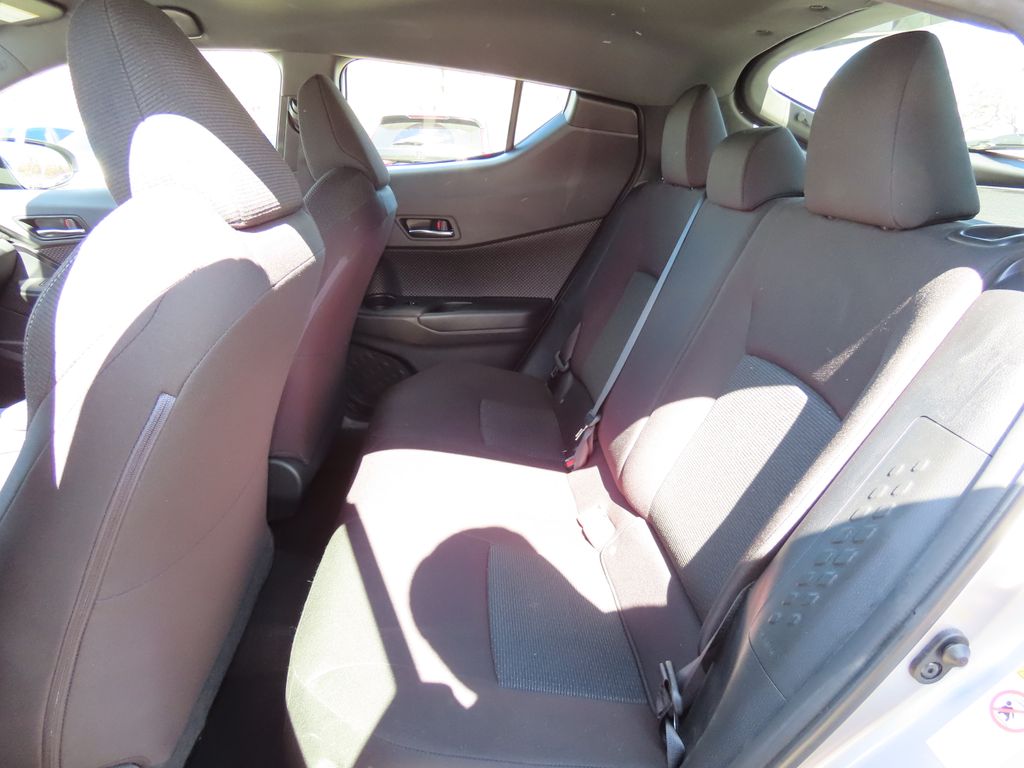 Thumbnail: 2018 Toyota C-HR - 13