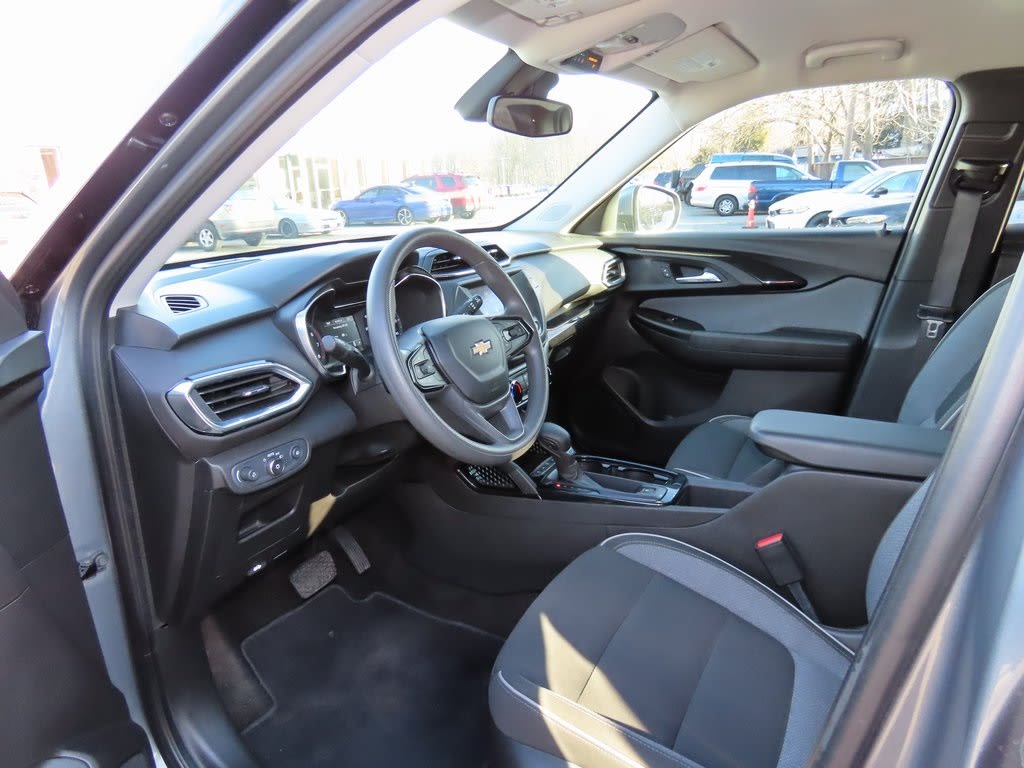 2021 Chevrolet TrailBlazer LT 2