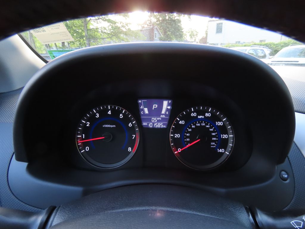 Thumbnail: 2014 Hyundai Accent - 17