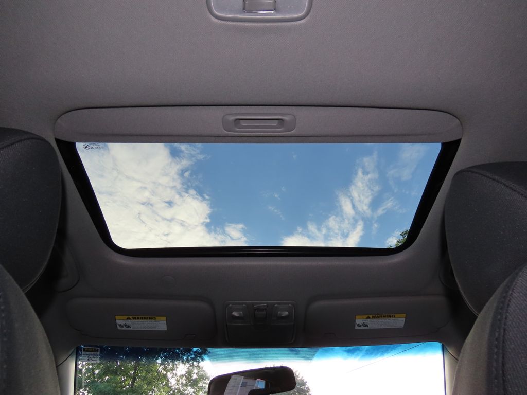 Thumbnail: 2014 Hyundai Accent - 25
