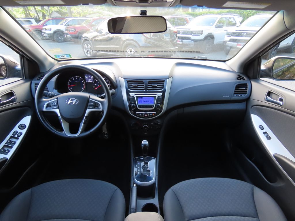 Thumbnail: 2014 Hyundai Accent - 10