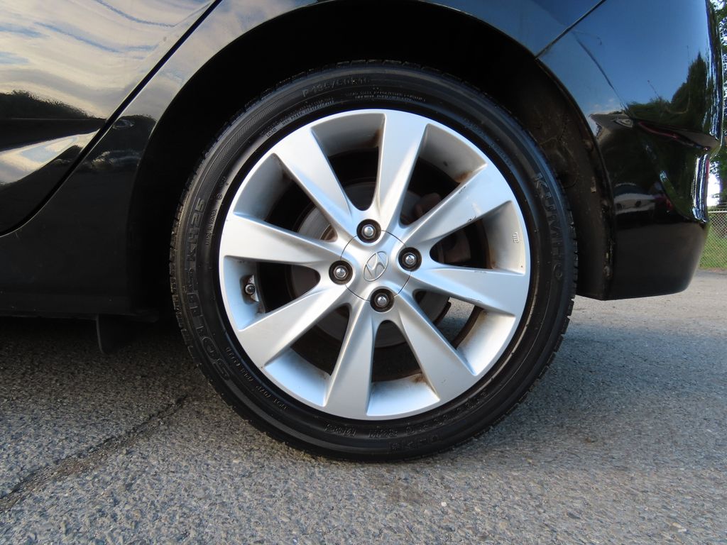 Thumbnail: 2014 Hyundai Accent - 8
