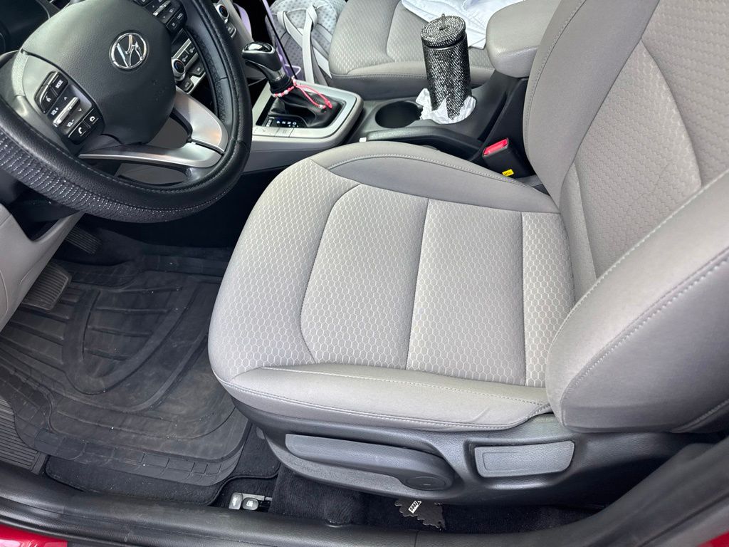 Thumbnail: 2020 Hyundai Elantra - 7