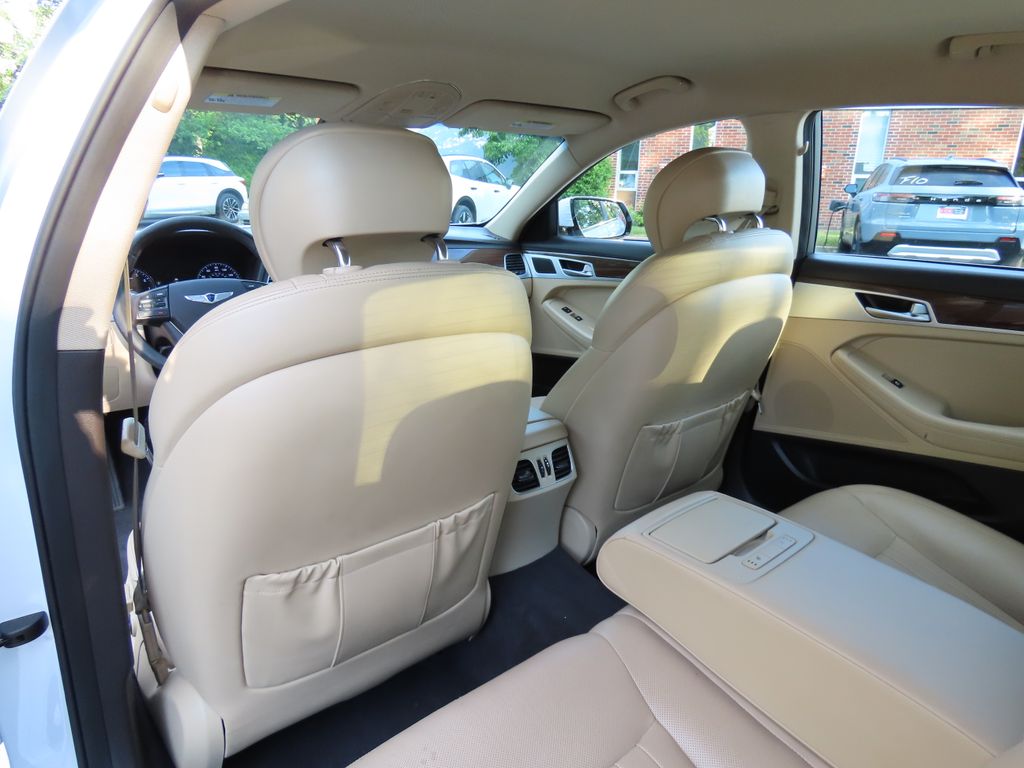 Thumbnail: 2016 Hyundai Genesis - 22