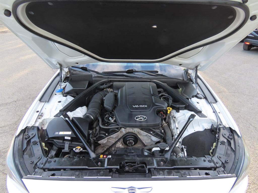 Thumbnail: 2016 Hyundai Genesis - 8