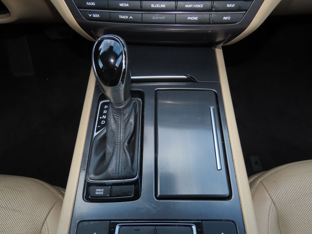 Thumbnail: 2016 Hyundai Genesis - 15