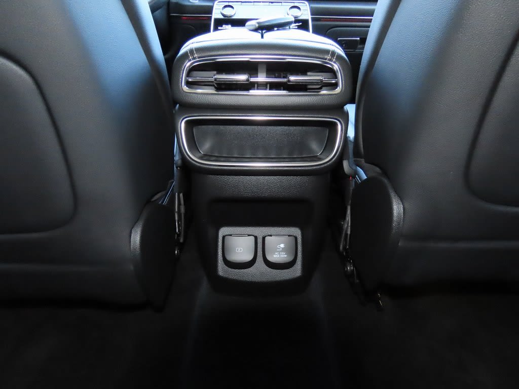 2023 Genesis GV80 2.5T 27