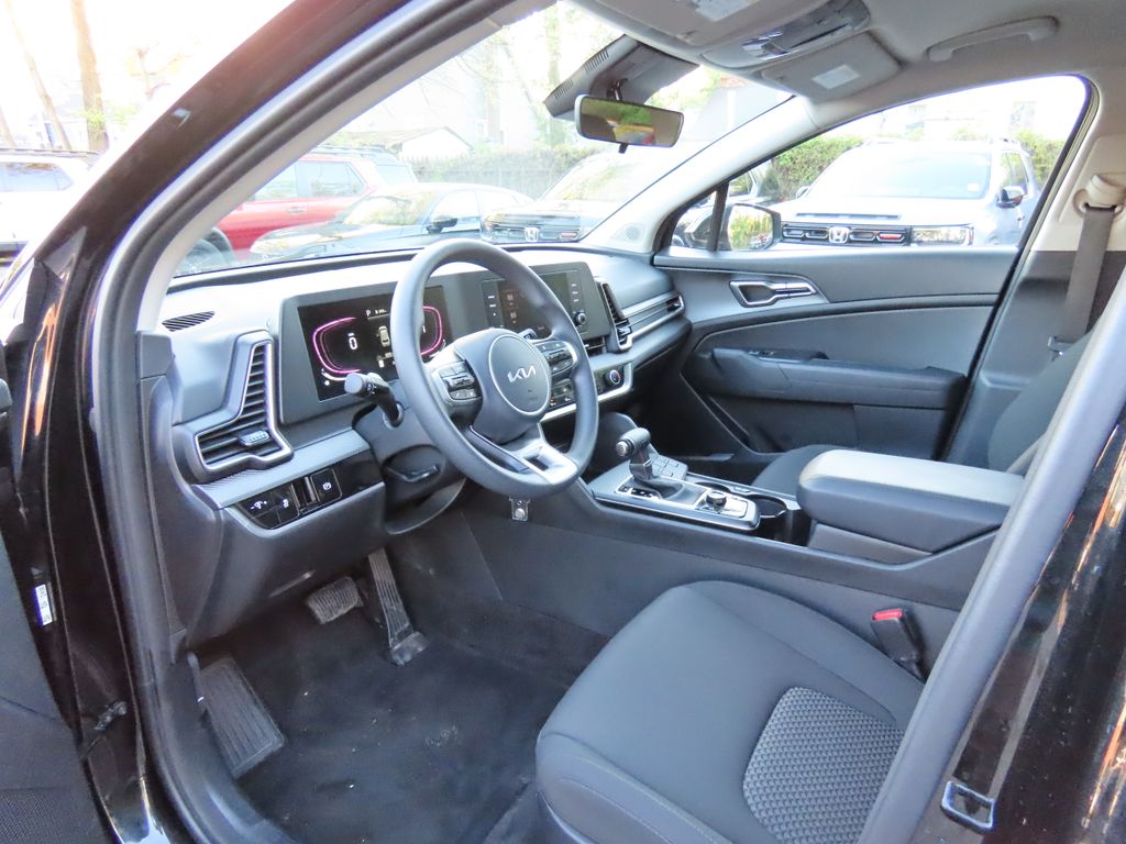 Thumbnail: 2025 Kia Sportage - 11