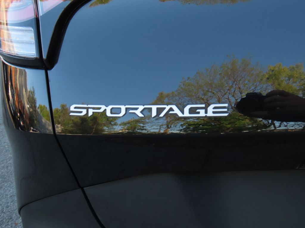 Thumbnail: 2025 Kia Sportage - 7