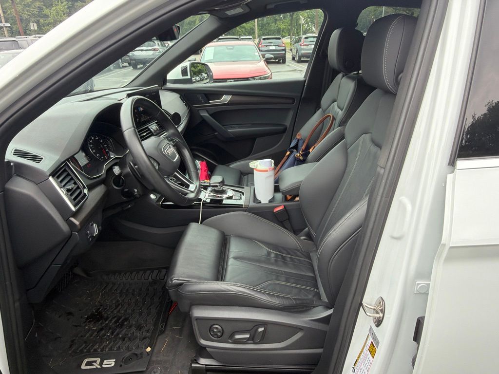 Thumbnail: 2024 Audi Q5 - 8