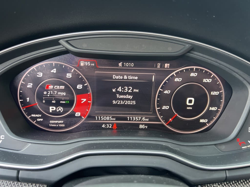 Thumbnail: 2019 Audi SQ5 - 9