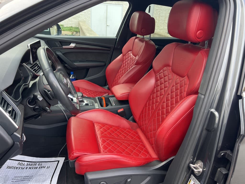 Thumbnail: 2019 Audi SQ5 - 7