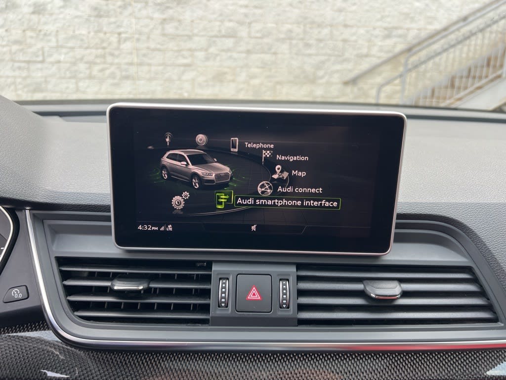 Thumbnail: 2019 Audi SQ5 - 8
