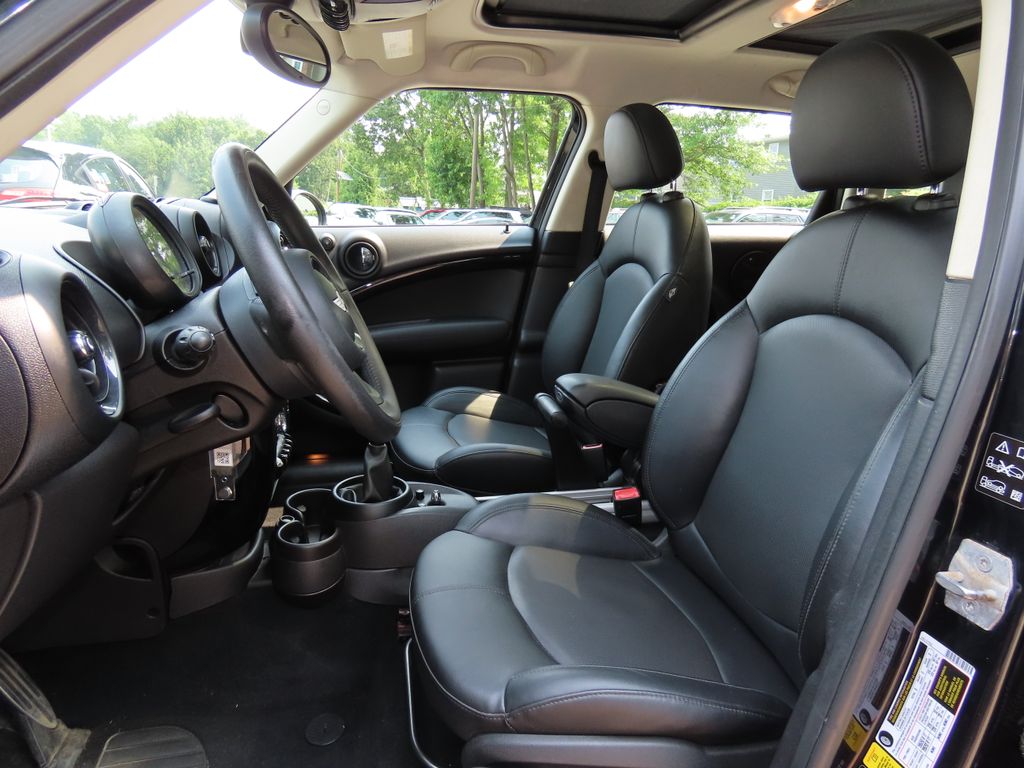 Thumbnail: 2016 MINI Cooper Countryman - 11