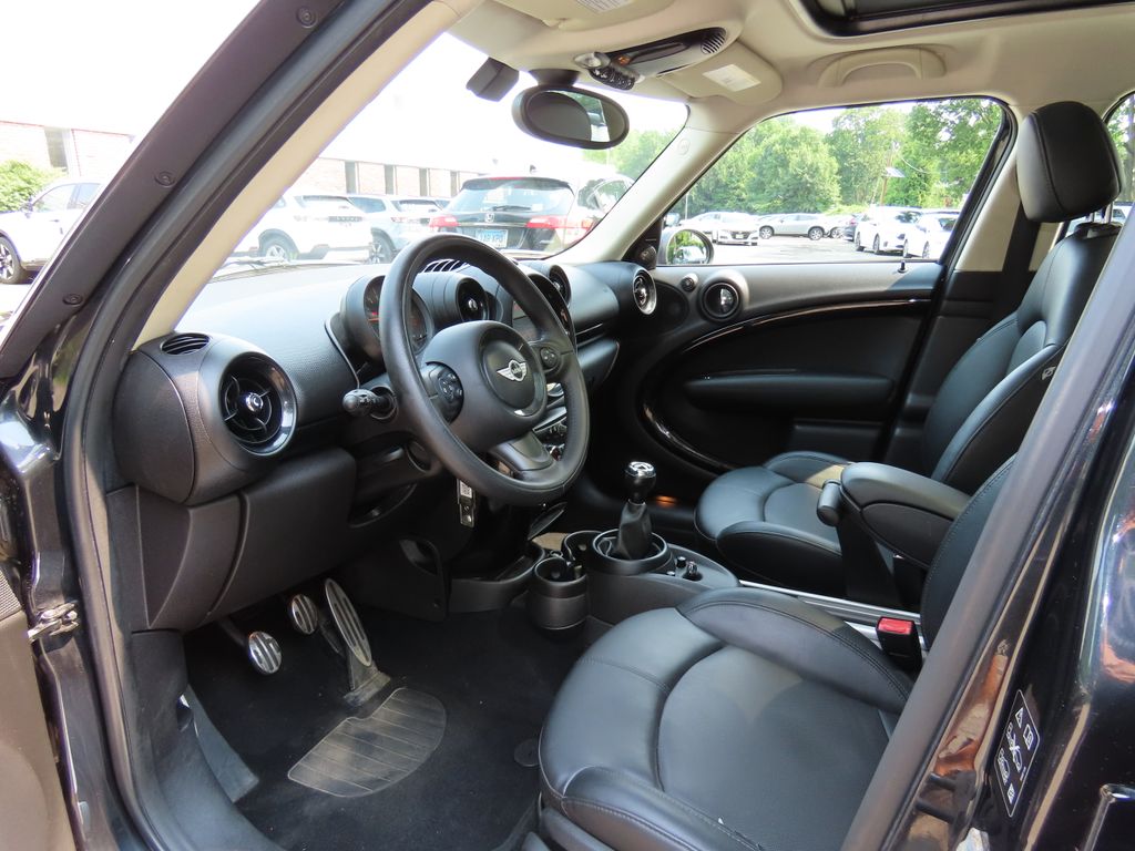 Thumbnail: 2016 MINI Cooper Countryman - 10