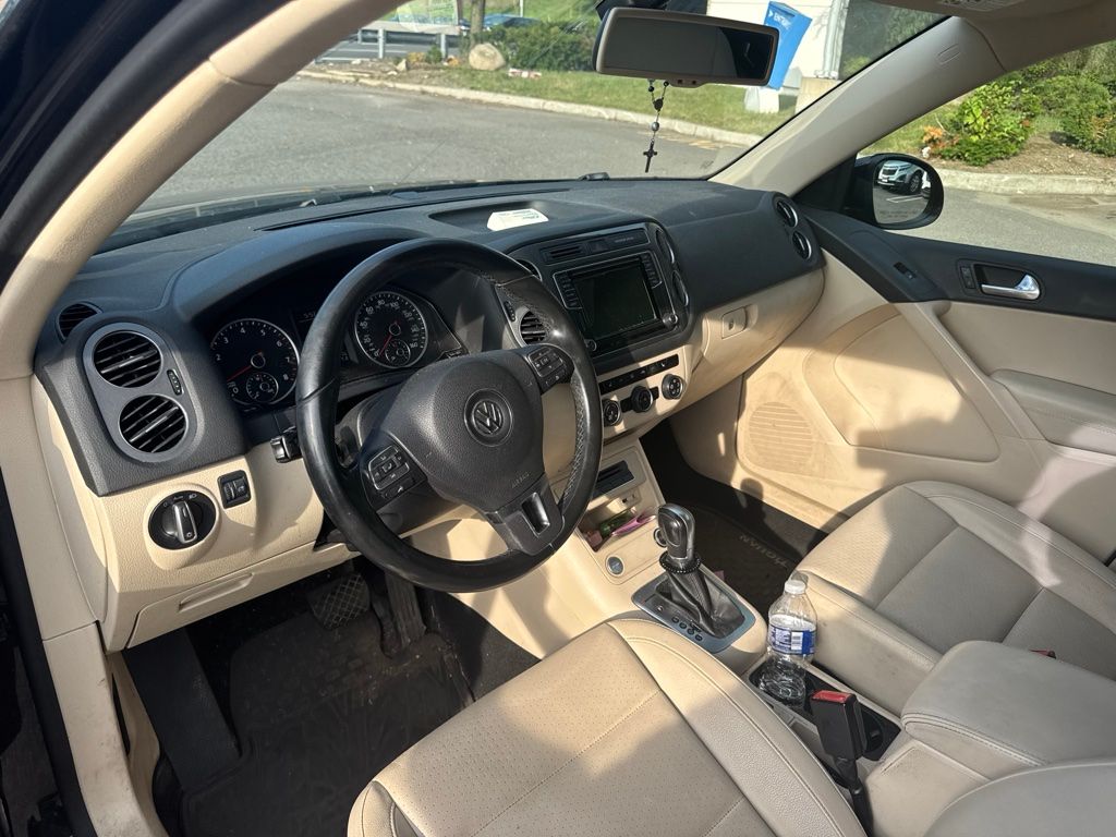 Thumbnail: 2017 Volkswagen Tiguan - 5