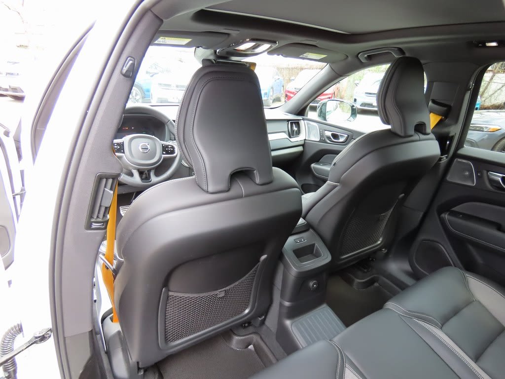 2022 Volvo XC60 T8 Polestar 21