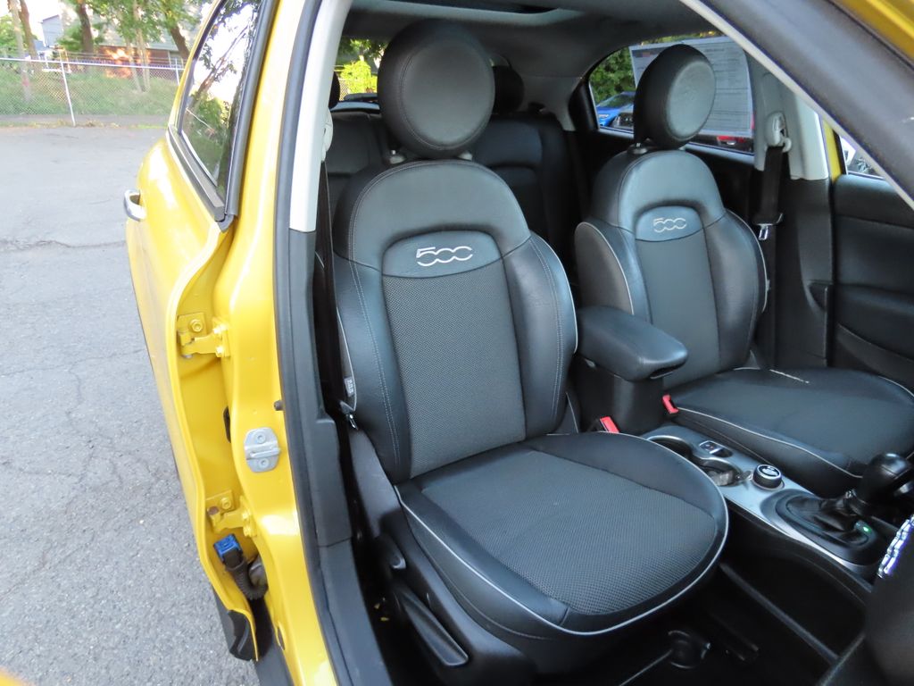 Thumbnail: 2016 Fiat 500X - 12