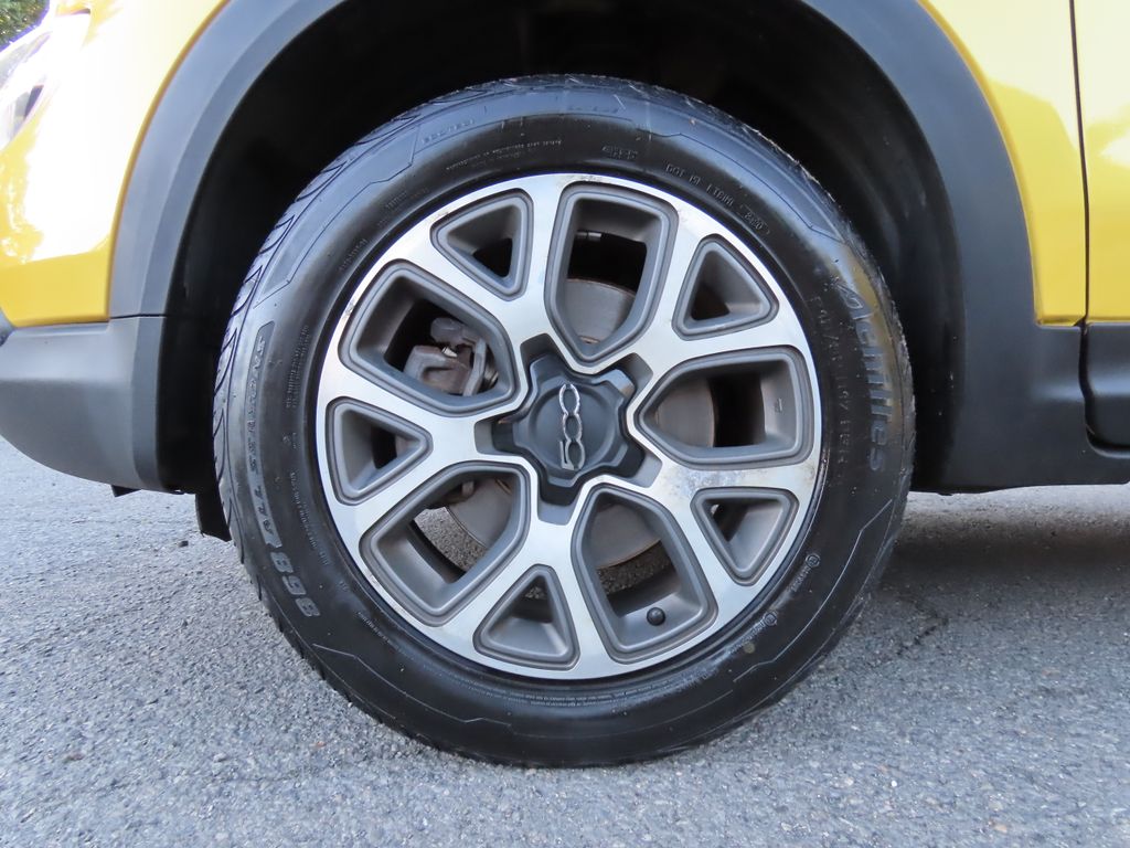 Thumbnail: 2016 Fiat 500X - 8