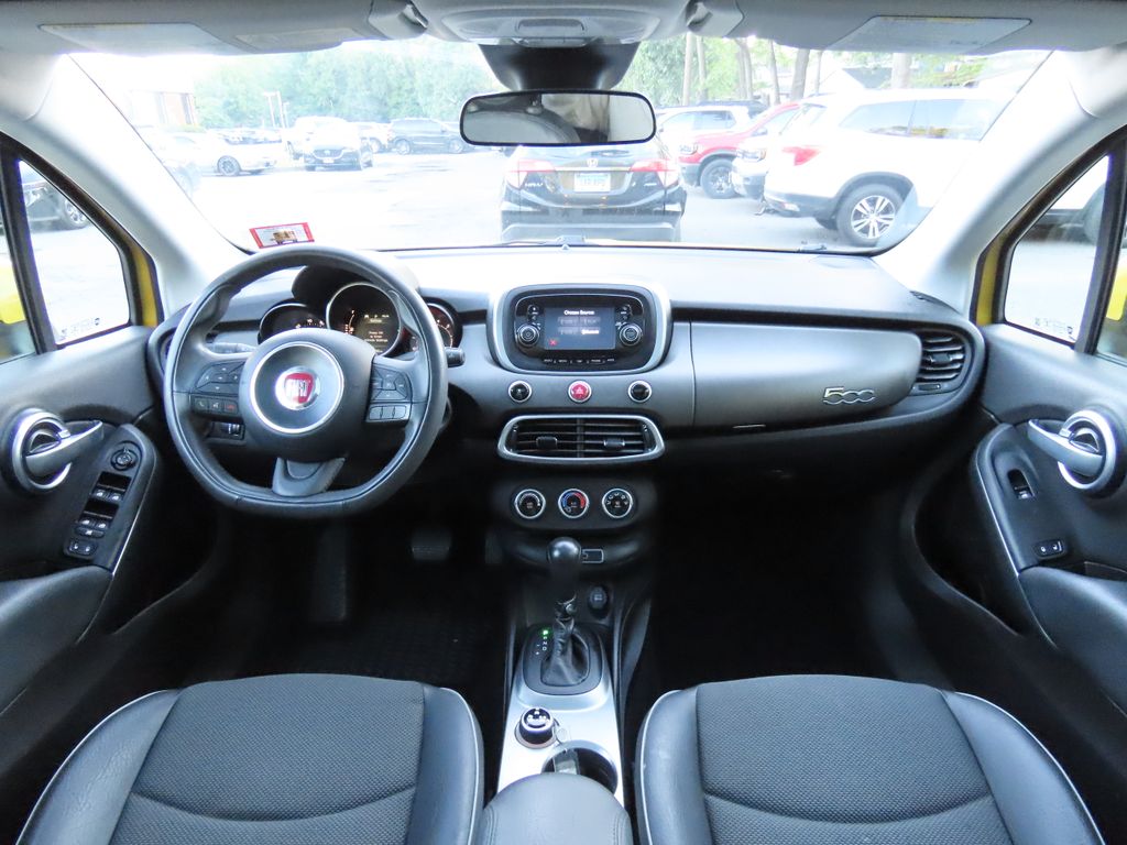 Thumbnail: 2016 Fiat 500X - 10